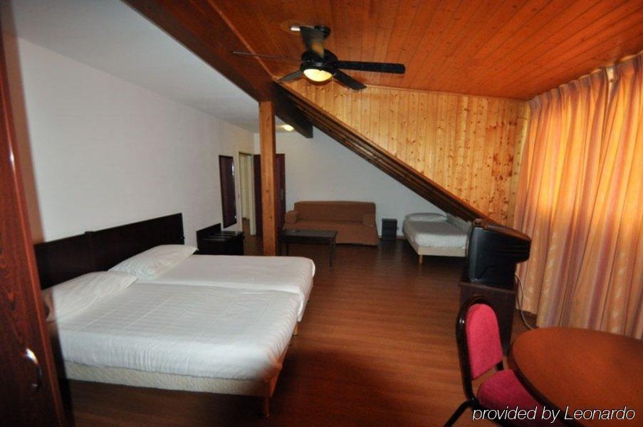 Calvy Hotel Geneva Bilik gambar