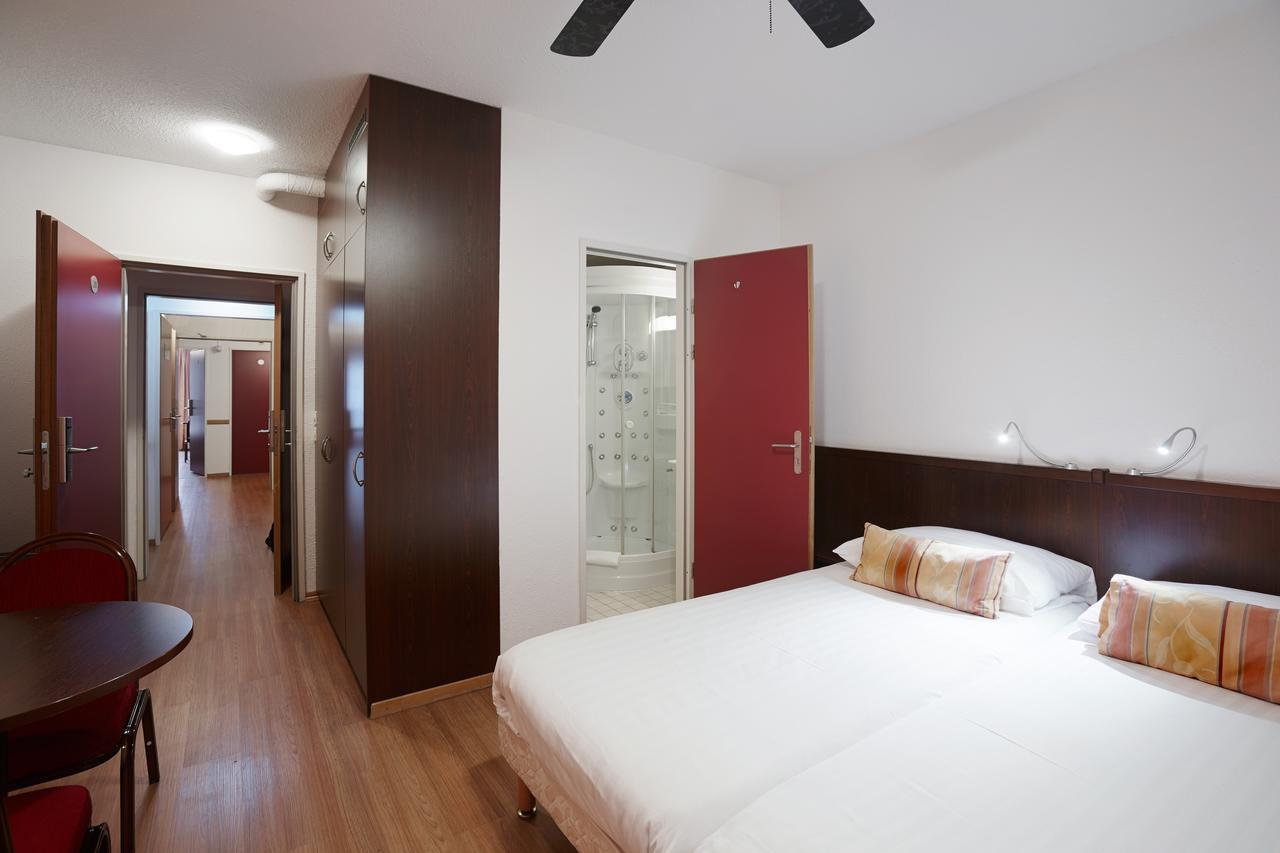 Calvy Hotel Geneva Luaran gambar