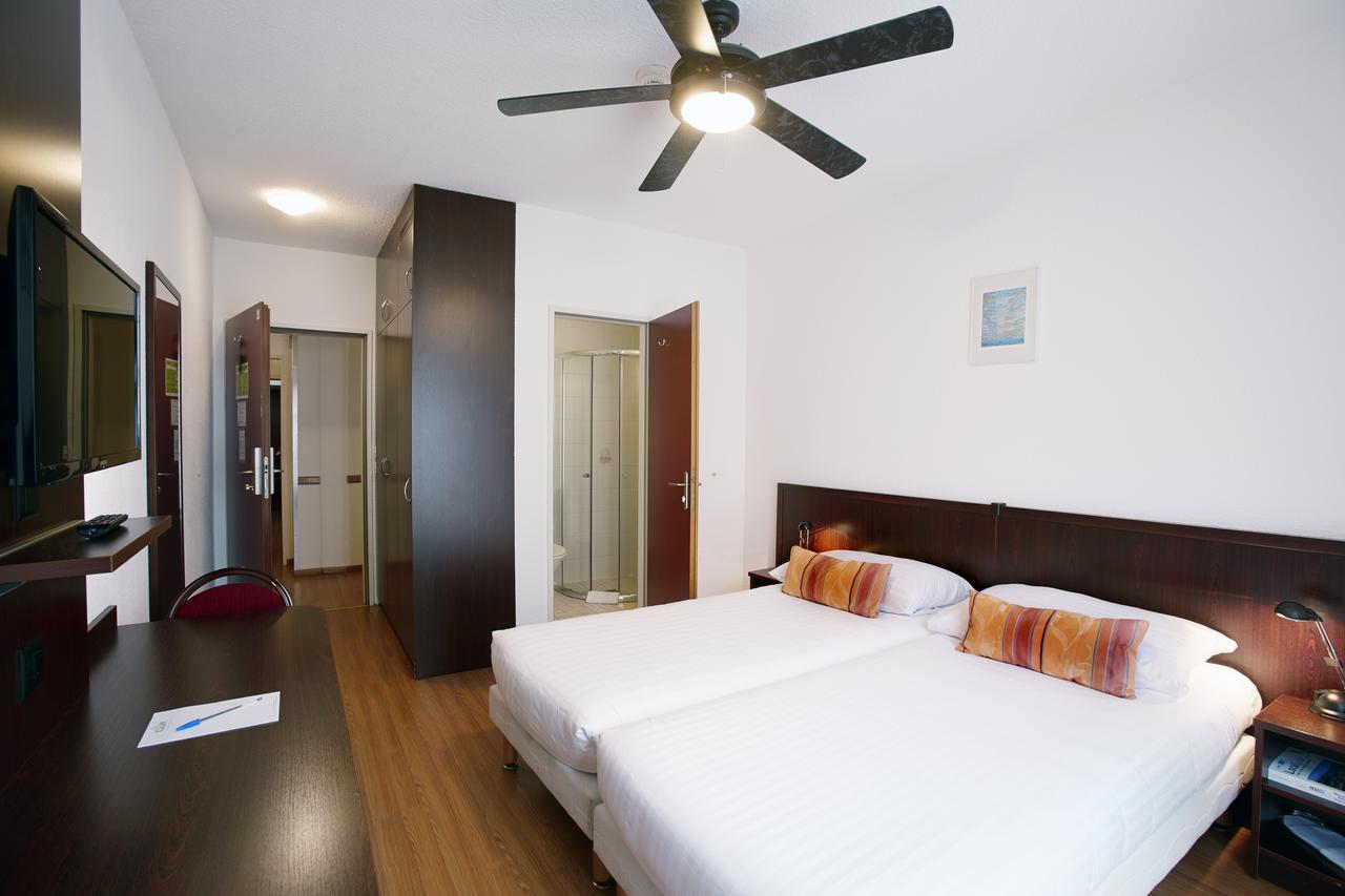 Calvy Hotel Geneva Luaran gambar